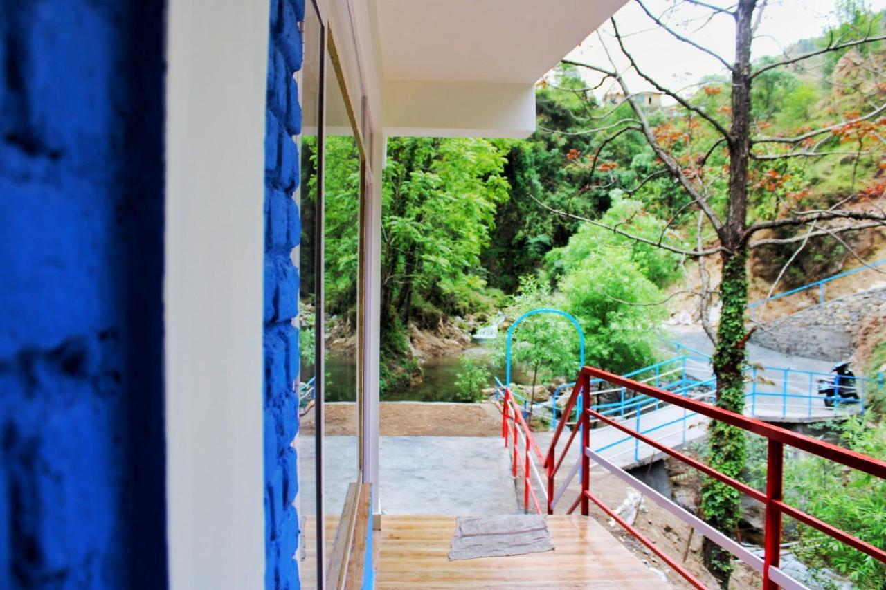 The Stream Side Hostel Масурі Екстер'єр фото