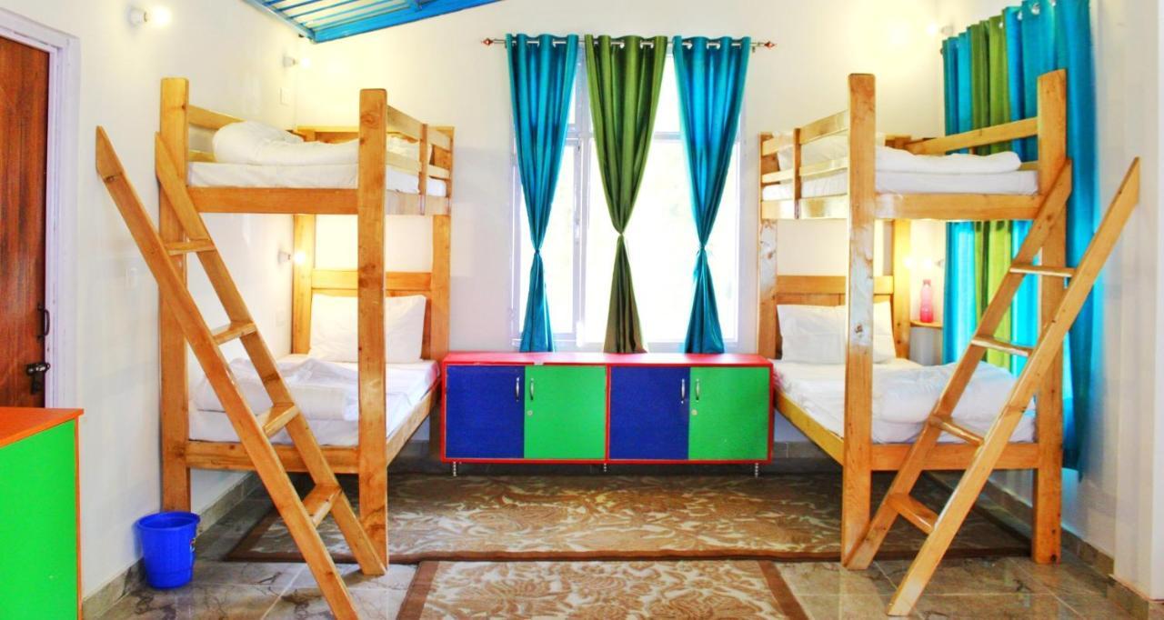 The Stream Side Hostel Масурі Екстер'єр фото